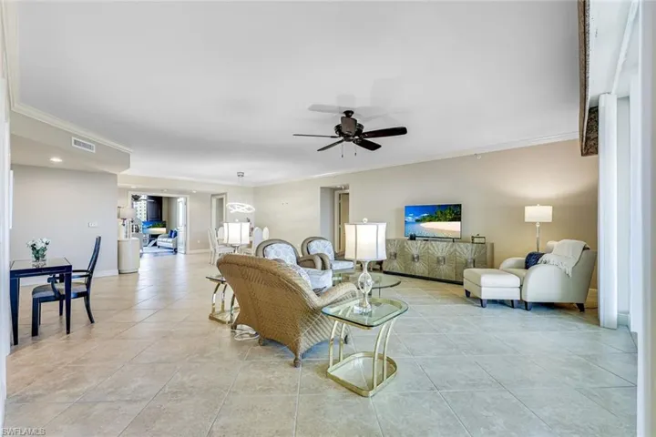 1050 Borghese Ln 605, Naples, Florida 34114