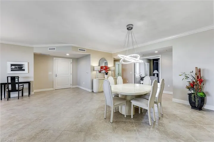 1050 Borghese Ln 605, Naples, Florida 34114