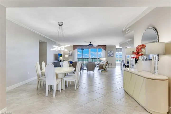1050 Borghese Ln 605, Naples, Florida 34114