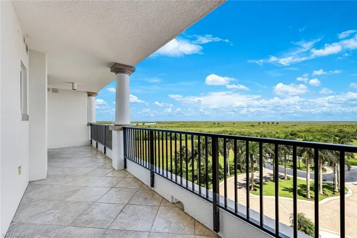 1050 Borghese Ln 605, Naples, Florida 34114