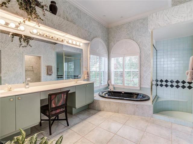 24400 Woodsage DR, BONITA SPRINGS FL 34134