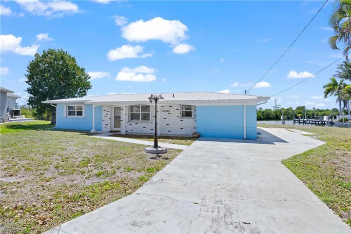12065  Boat Shell  DR, Matlacha Isles, FL 33991