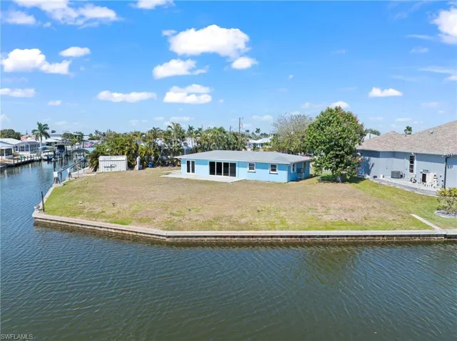 12065 Boat Shell Dr, Matlacha Isles, Florida 33991