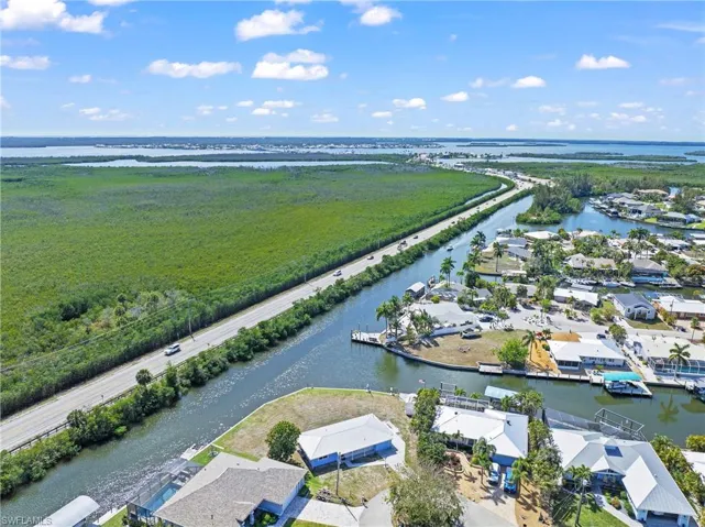 12065  Boat Shell  DR, Matlacha Isles, FL 33991