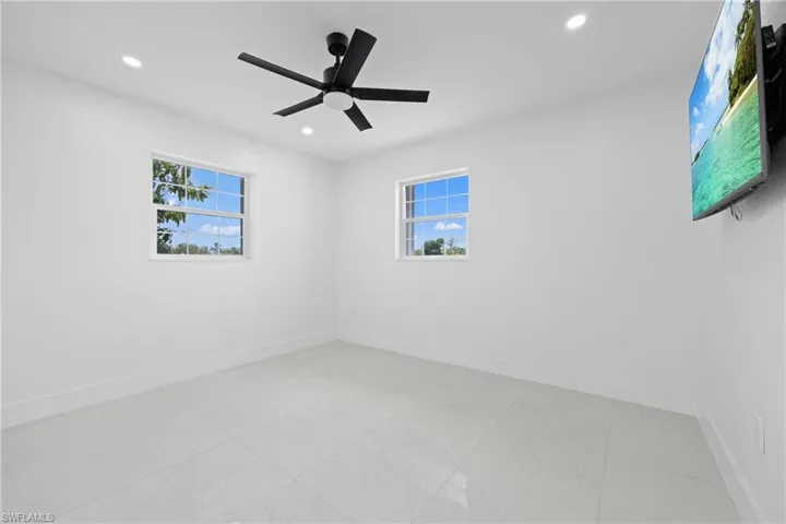 12065  Boat Shell  DR, Matlacha Isles, FL 33991