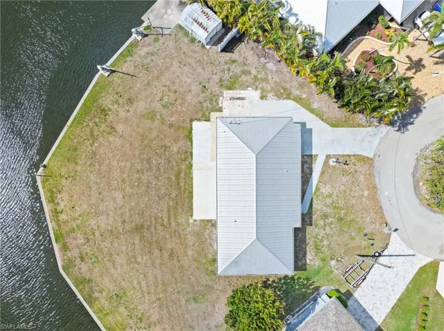 12065  Boat Shell  DR, Matlacha Isles, FL 33991