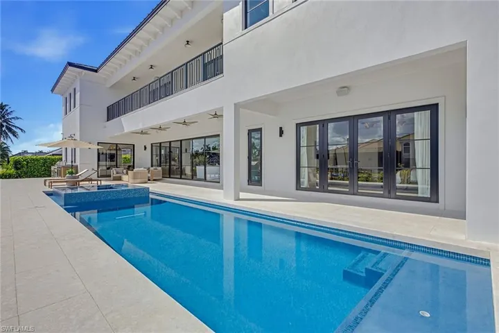 839 Chestnut Ct, Marco Island, Florida 34145