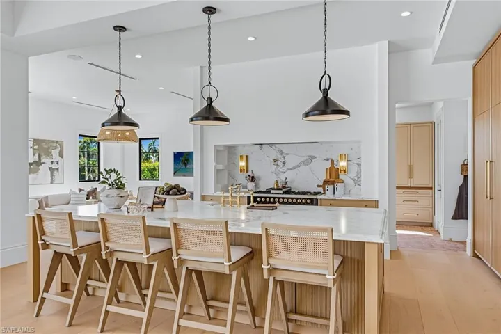 839 Chestnut Ct, Marco Island, Florida 34145