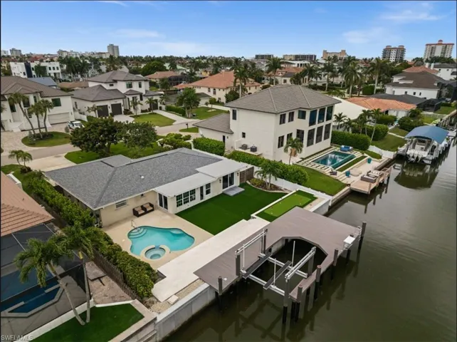 373 Egret Ave, Naples, Florida 34108