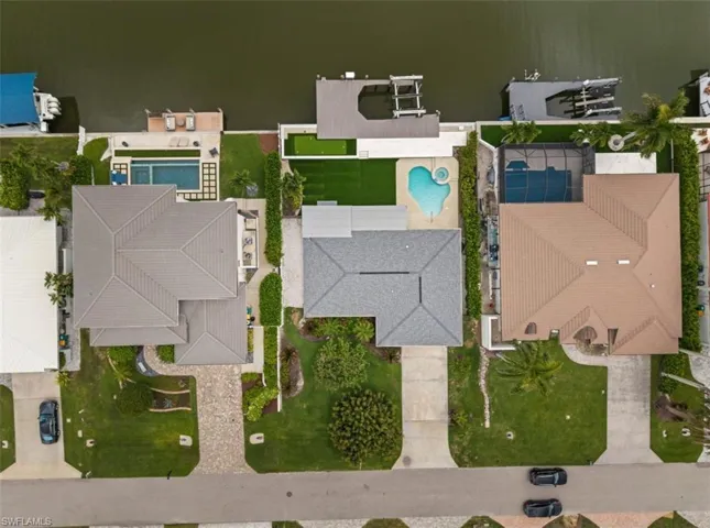 373 Egret Ave, Naples, Florida 34108