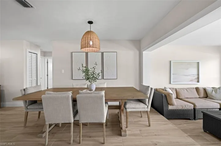 373 Egret Ave, Naples, Florida 34108
