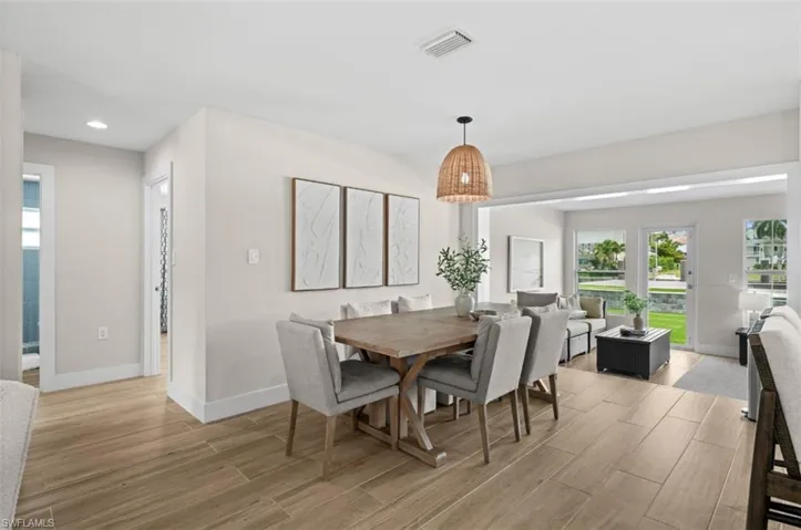 373 Egret Ave, Naples, Florida 34108