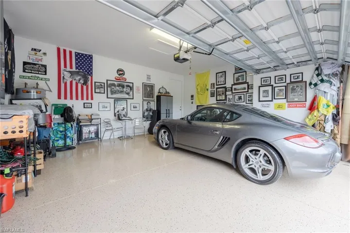 16013 Palmetto Prairie Dr, Alva, Florida 33920