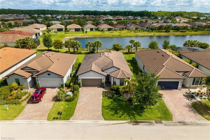 16013  Palmetto Prairie  DR, Alva, FL 33920
