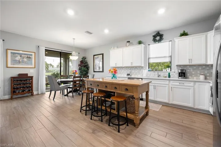 16013 Palmetto Prairie Dr, Alva, Florida 33920