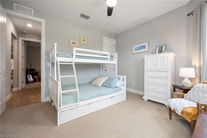 16013  Palmetto Prairie  DR, Alva, FL 33920