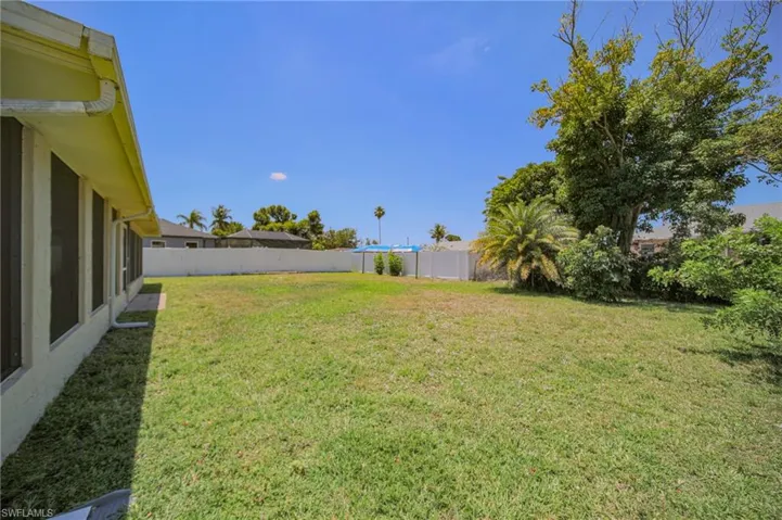 3732 SE 1st  AVE, Cape Coral, FL 33904