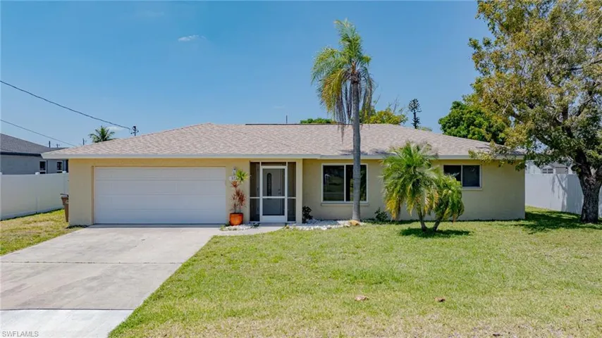 3732 SE 1st  AVE, Cape Coral, FL 33904