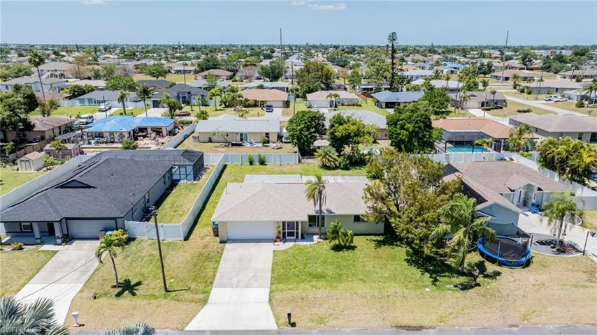 3732 SE 1st  AVE, Cape Coral, FL 33904