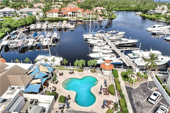Bird's eye view of the St. Charles Yacht Club with pool, full service marina, tennis and dining.