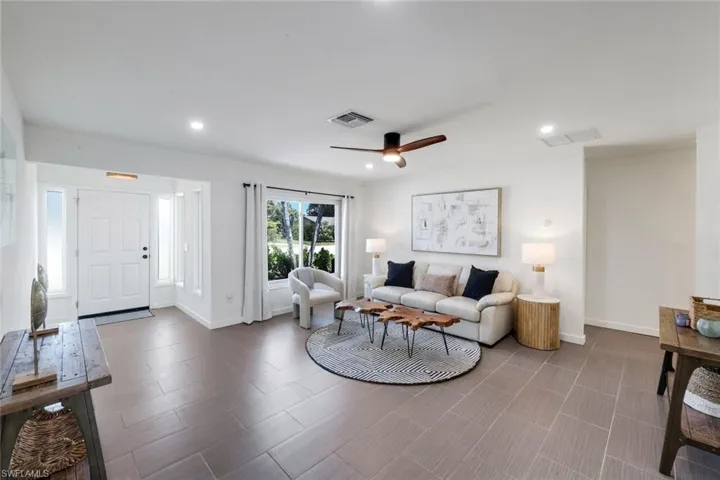52 1st St, Bonita Springs, Florida 34134