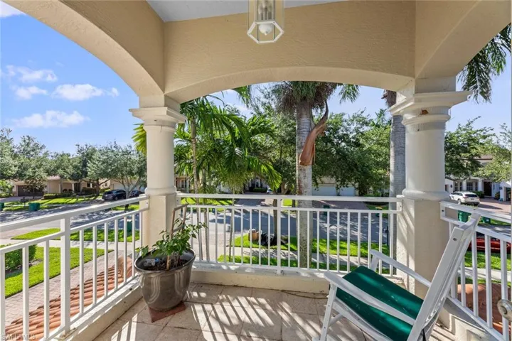 1720  BIRDIE  DR, Naples, FL 34120