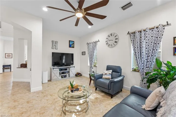 1720  BIRDIE  DR, Naples, FL 34120