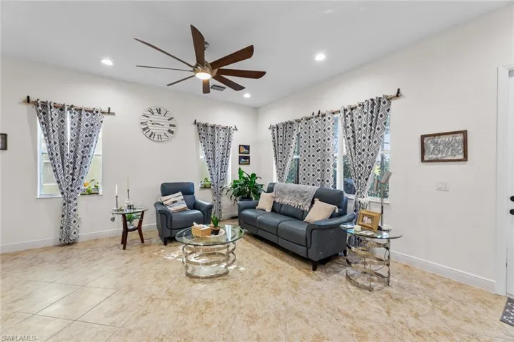 1720  BIRDIE  DR, Naples, FL 34120