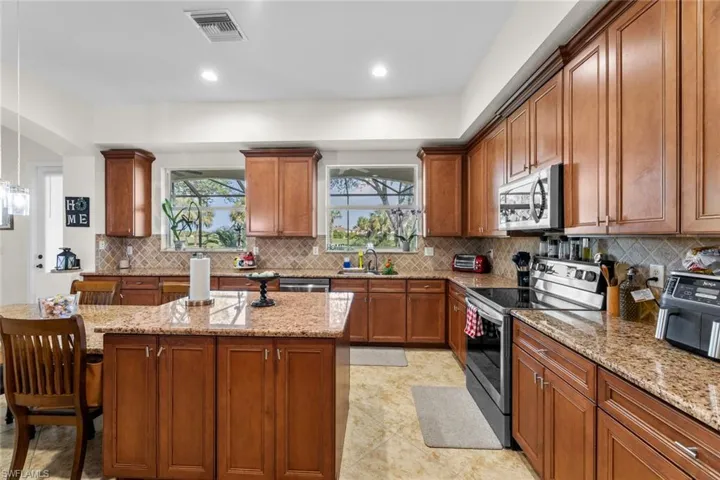 1720  BIRDIE  DR, Naples, FL 34120