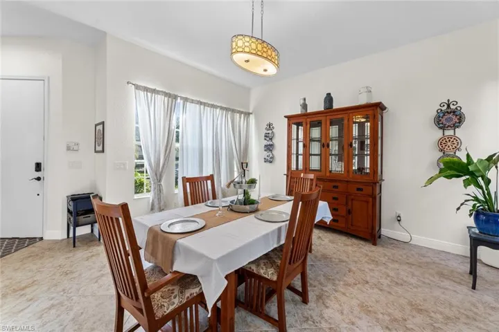 1720  BIRDIE  DR, Naples, FL 34120