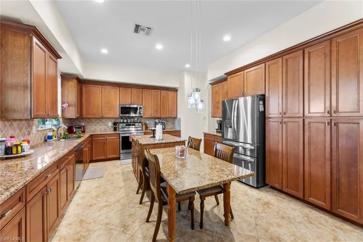 1720  BIRDIE  DR, Naples, FL 34120