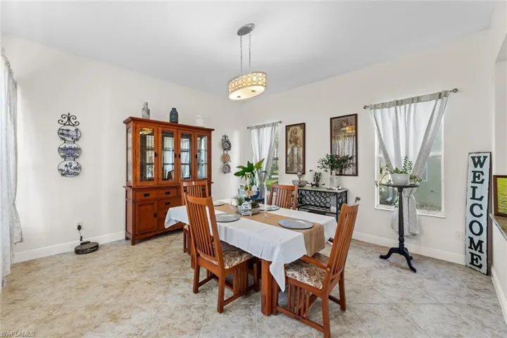1720  BIRDIE  DR, Naples, FL 34120