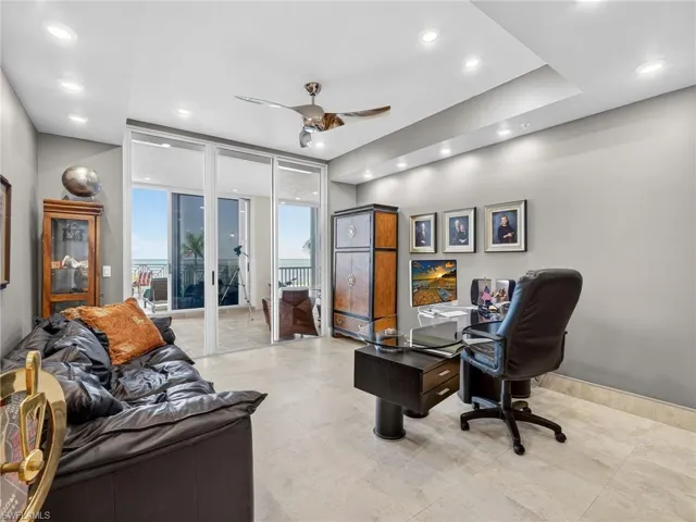 3rd Bedroom / Office