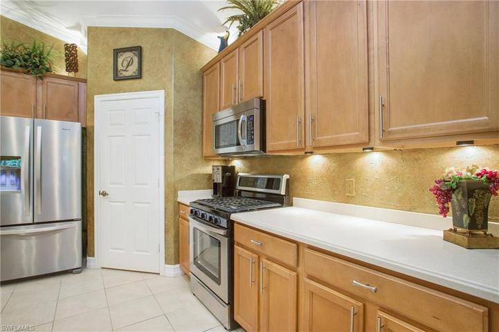 Stainless appliances and gas cooking