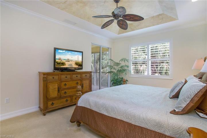 Master bedroom with sliders to lanai