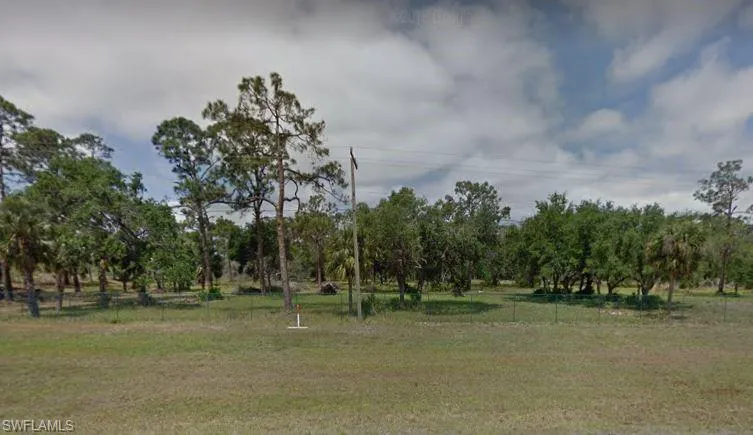 2490 W SR 80, LaBelle, FL 33935