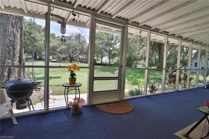 Guest House Screened Front Porch
