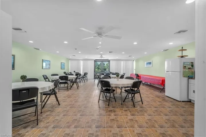 2290 Aaron St 207, Port Charlotte, Florida 33952