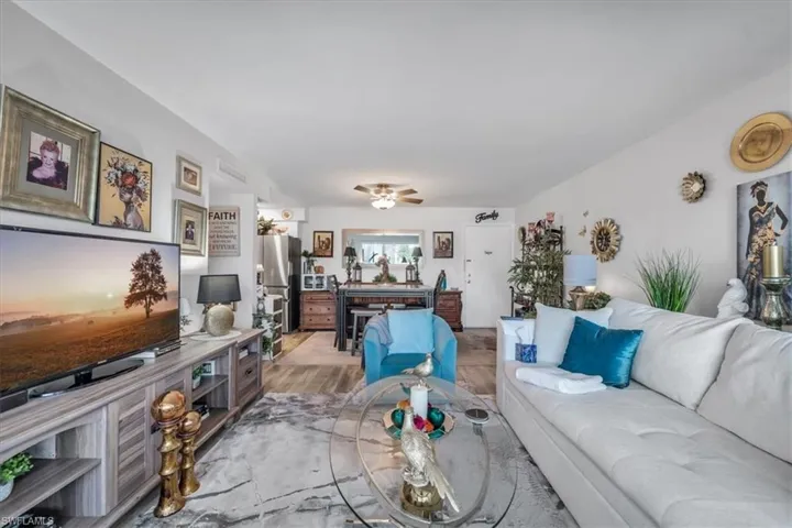 2290 Aaron St 207, Port Charlotte, Florida 33952