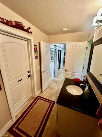 2552 Sw 28th Ave, Cape Coral, Florida 33914