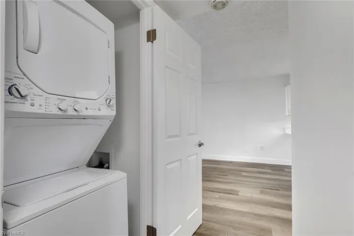 4280 Se 20th Pl 402, Cape Coral, Florida 33904