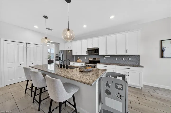 11380 Timber Creek Dr, Fort Myers, Florida 33913