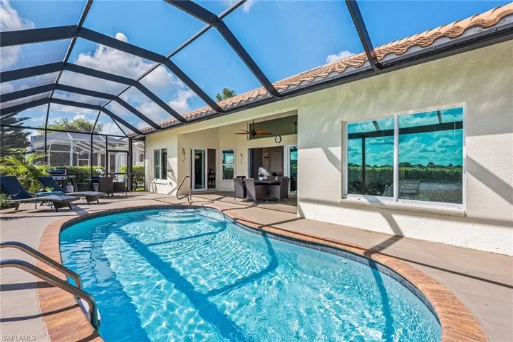 7156  Falcons Glen  BLVD, Naples, FL 34113