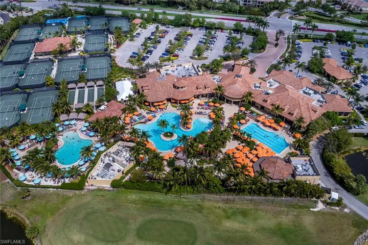 7156  Falcons Glen  BLVD, Naples, FL 34113