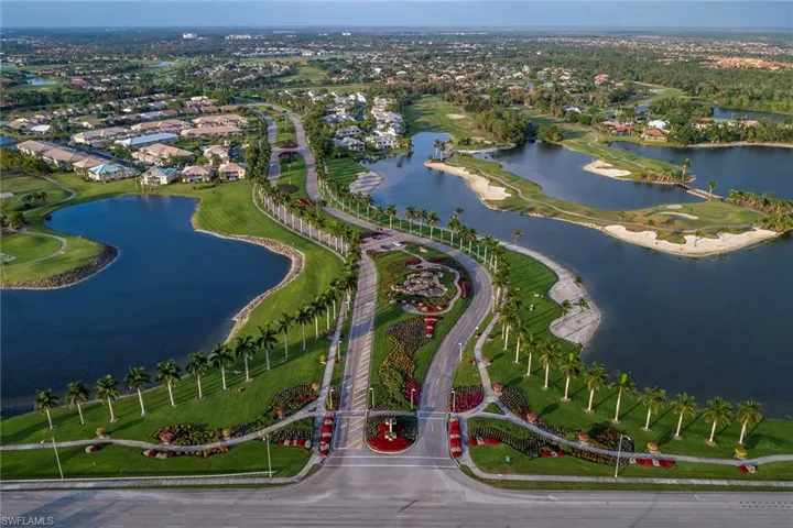 7156  Falcons Glen  BLVD, Naples, FL 34113