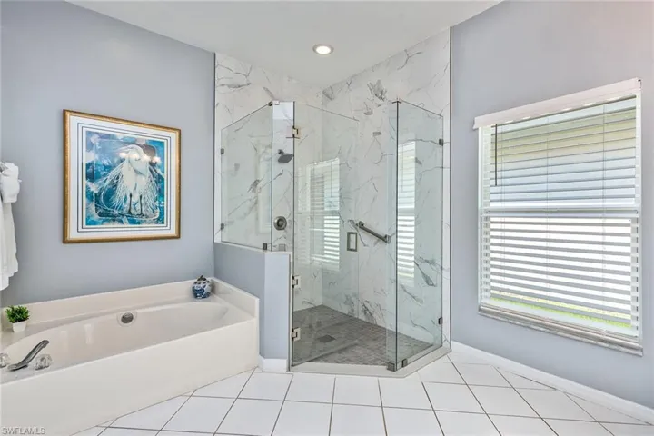 7156  Falcons Glen  BLVD, Naples, FL 34113