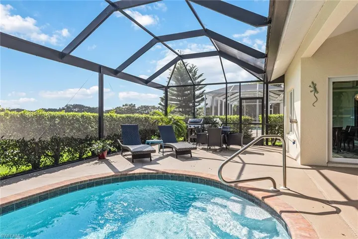 7156  Falcons Glen  BLVD, Naples, FL 34113