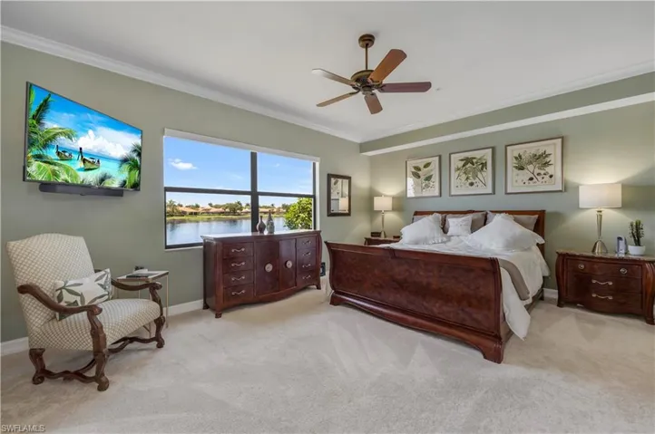 10506  Smokehouse Bay  DR, Naples, FL 34120