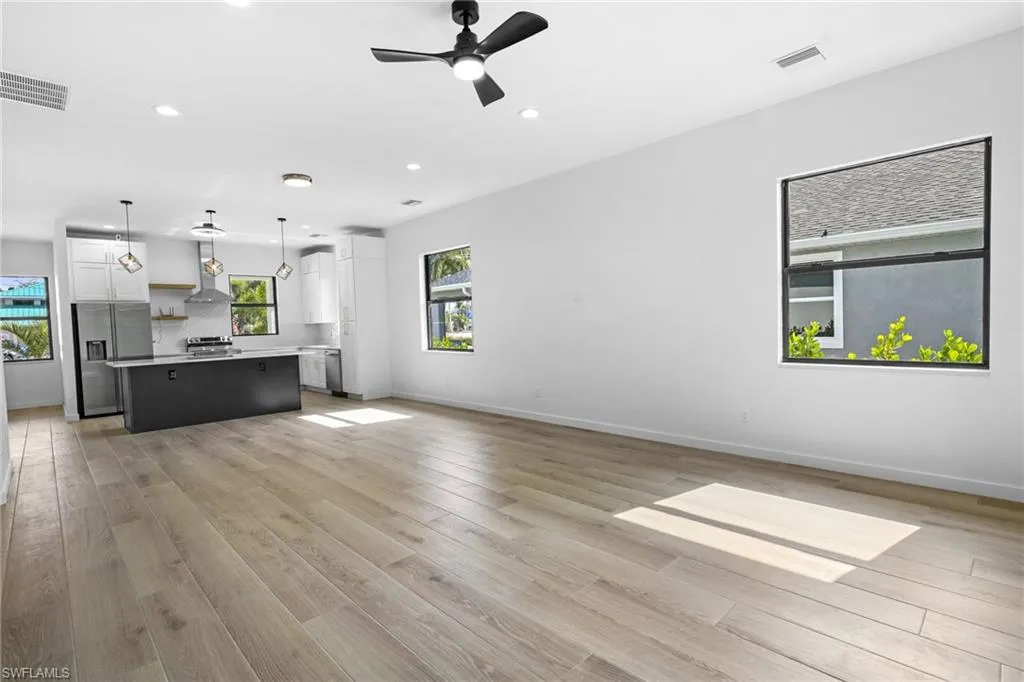 1916 Jefferson AVE, Fort Myers, FL 33901,225040414