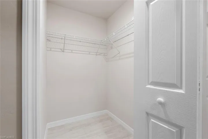 1125 Ne 11th Ter, Cape Coral, Florida 33909